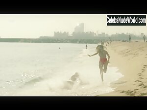 Eva Hatik Bikini , Beach in Vingt-cinq (series) (2018)