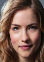 Willa Fitzgerald nude scenes profile